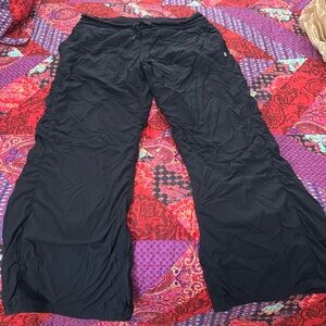 Navy Blue Pre Loved Lulu lemon lined pants size 6/8